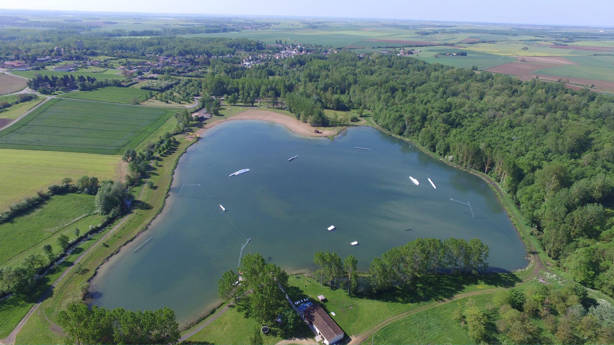 Le Lac de Moncontour